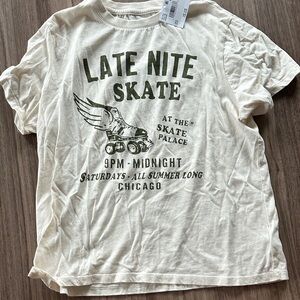 American Eagle Outfitters Cream "Late Nite Skate" Graphic Tee